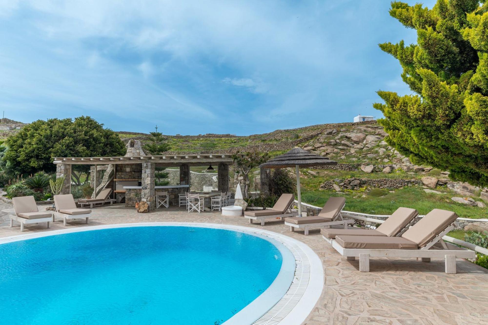 Myconian V Pool Apartment Ornos (Mykonos)
