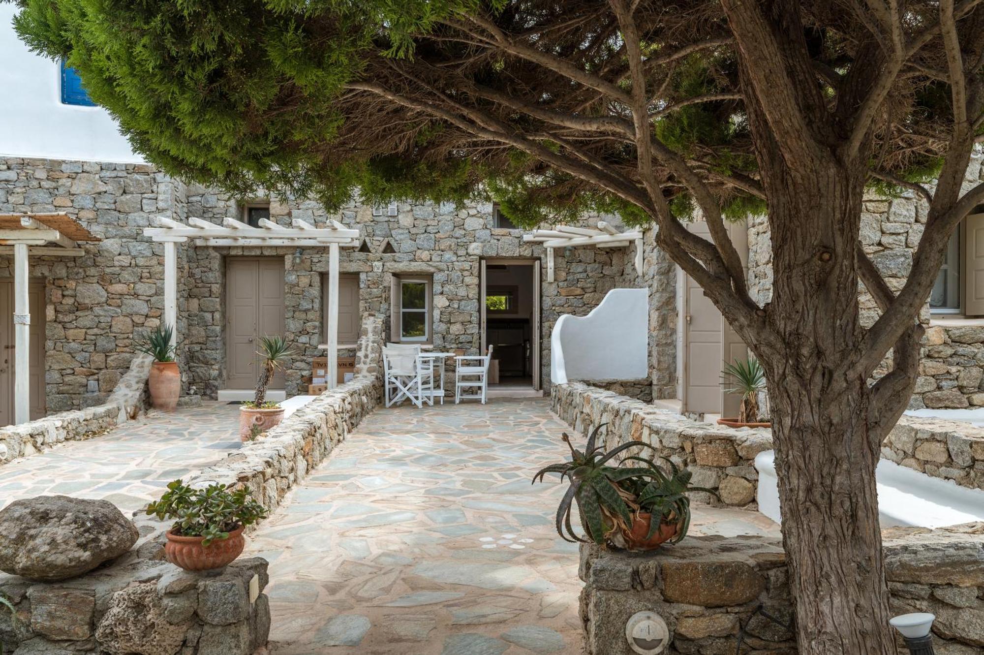 Myconian V Pool Ornos (Mykonos)